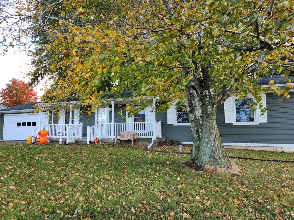 House at 16977 Township Hwy 124 in Harpster Ohio