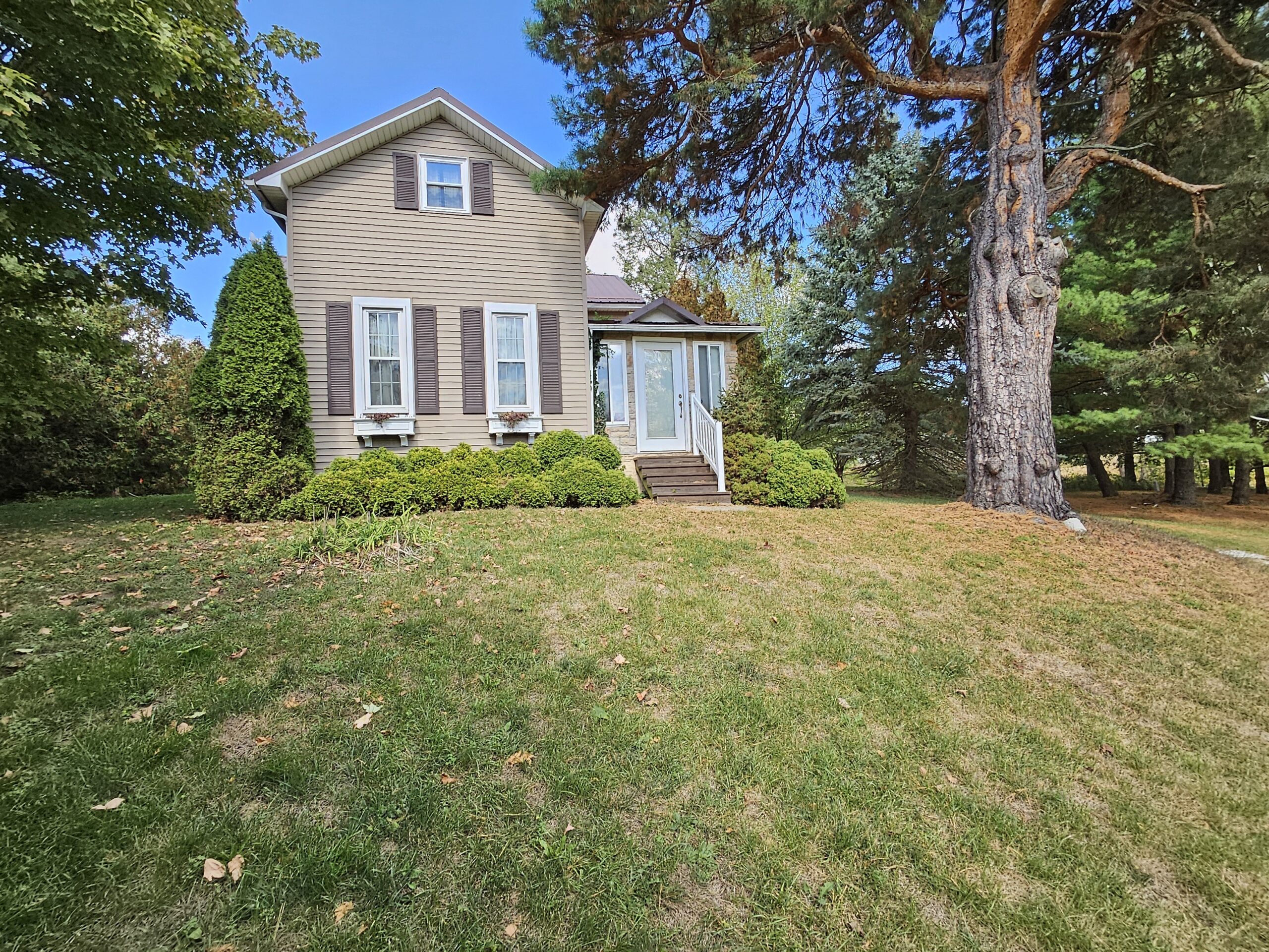 House for sale at 14628 County Highway 47 in Upper Sandusky