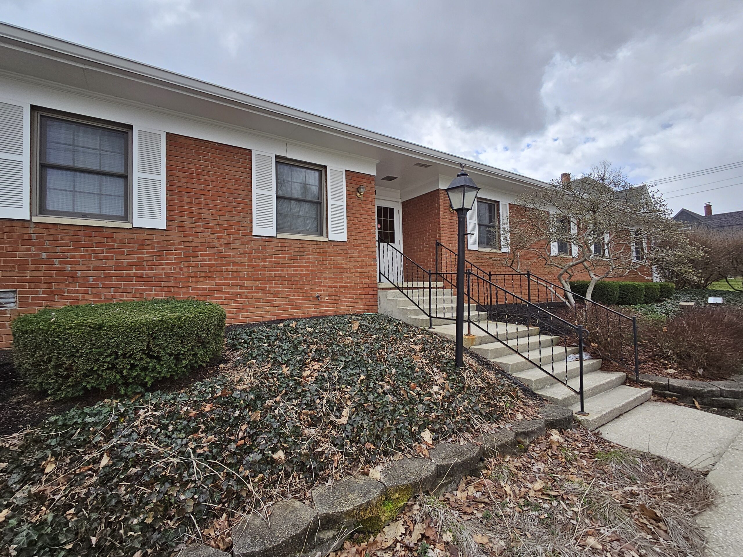 Office suite for lease at 201 Charles Street in Bucyrus, Ohio