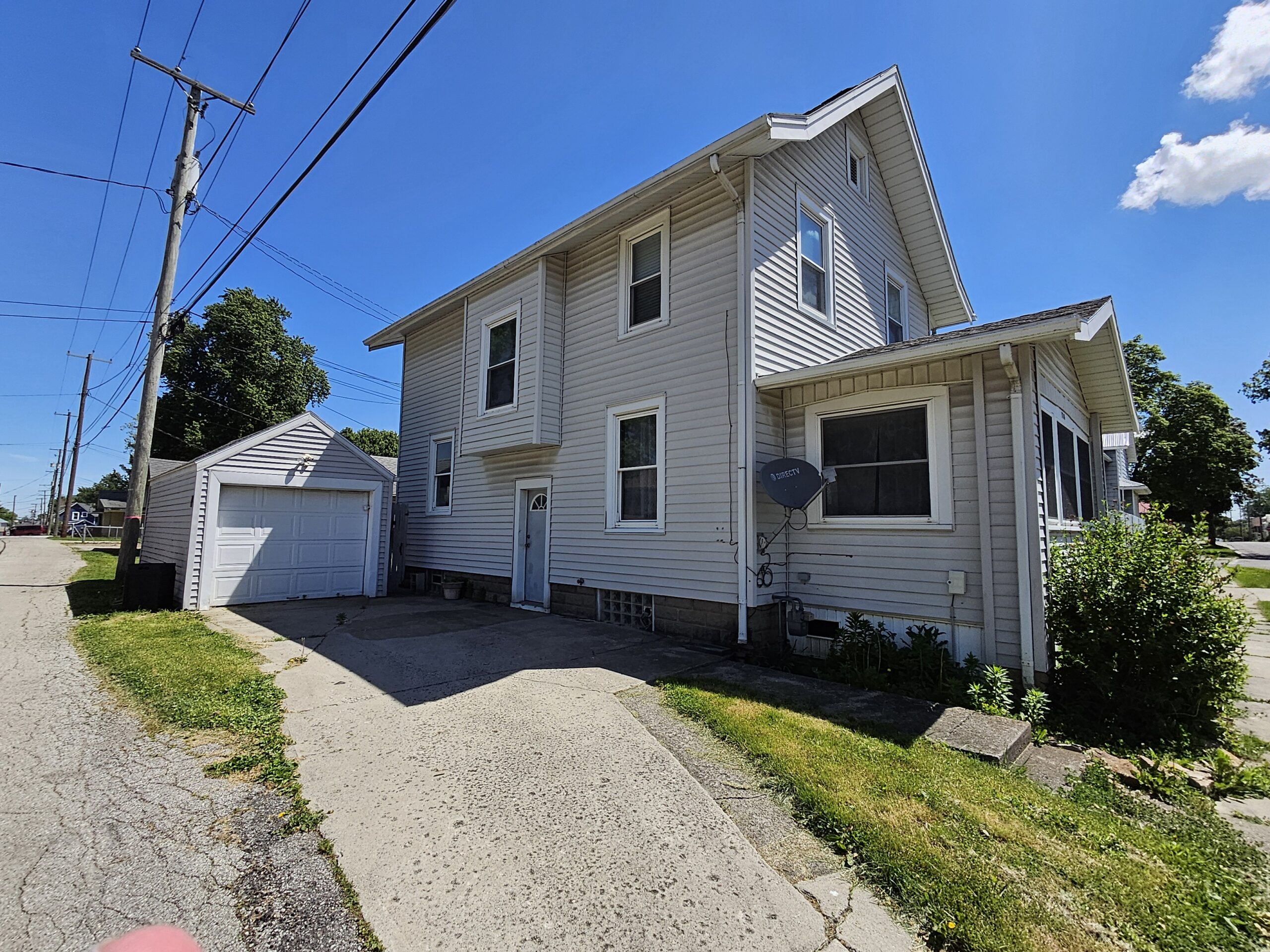 House for sale at 118 East Oakwood Avenue in Bucyrus, Ohio
